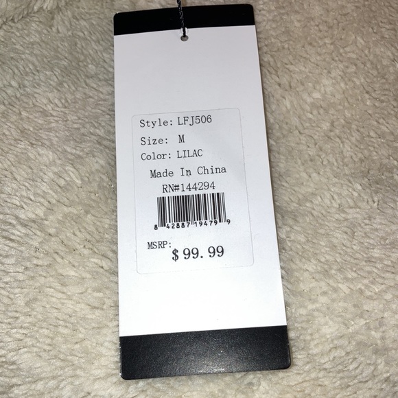 New with tags Leehanton woman’s plaid flannel jacket. Size M - Picture 7 of 7